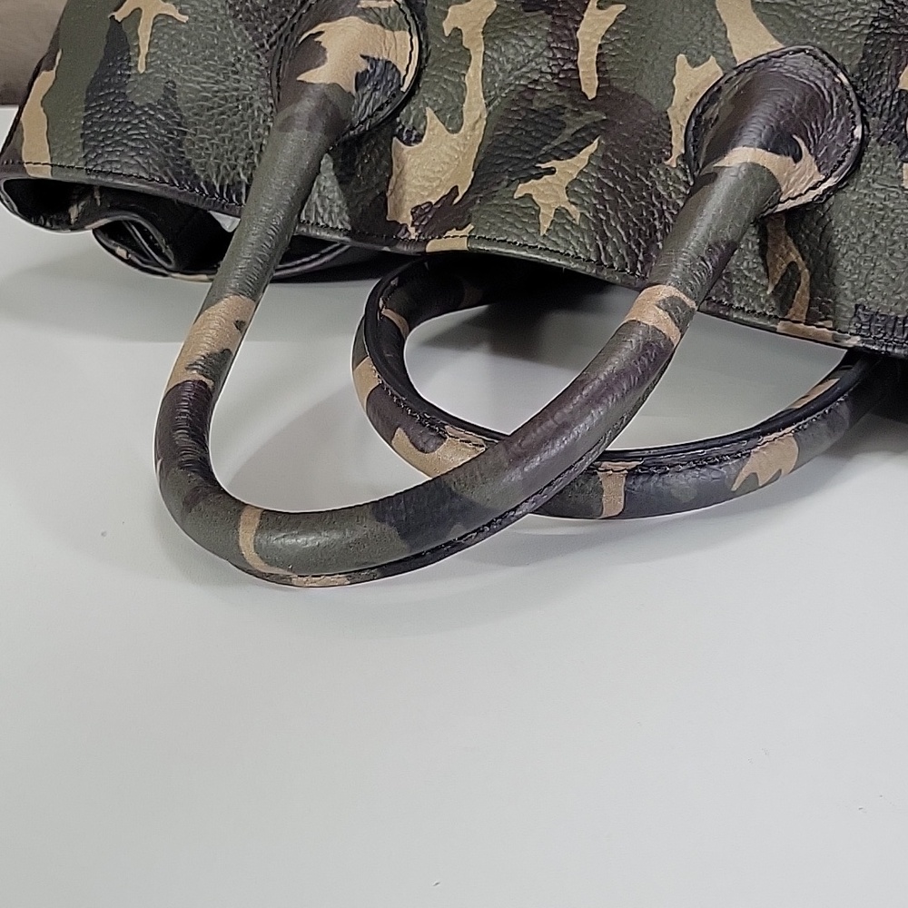 Mark & Graham Green Camo Leather Tote Bag - Picture 5 of 15